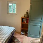 Maisonnette Proche De La Mer, Calme Avec Parking Апартаменты