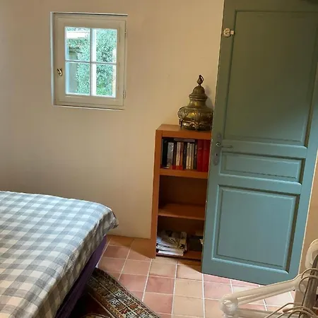 Maisonnette Proche De La Mer, Calme Avec Parking Διαμέρισμα